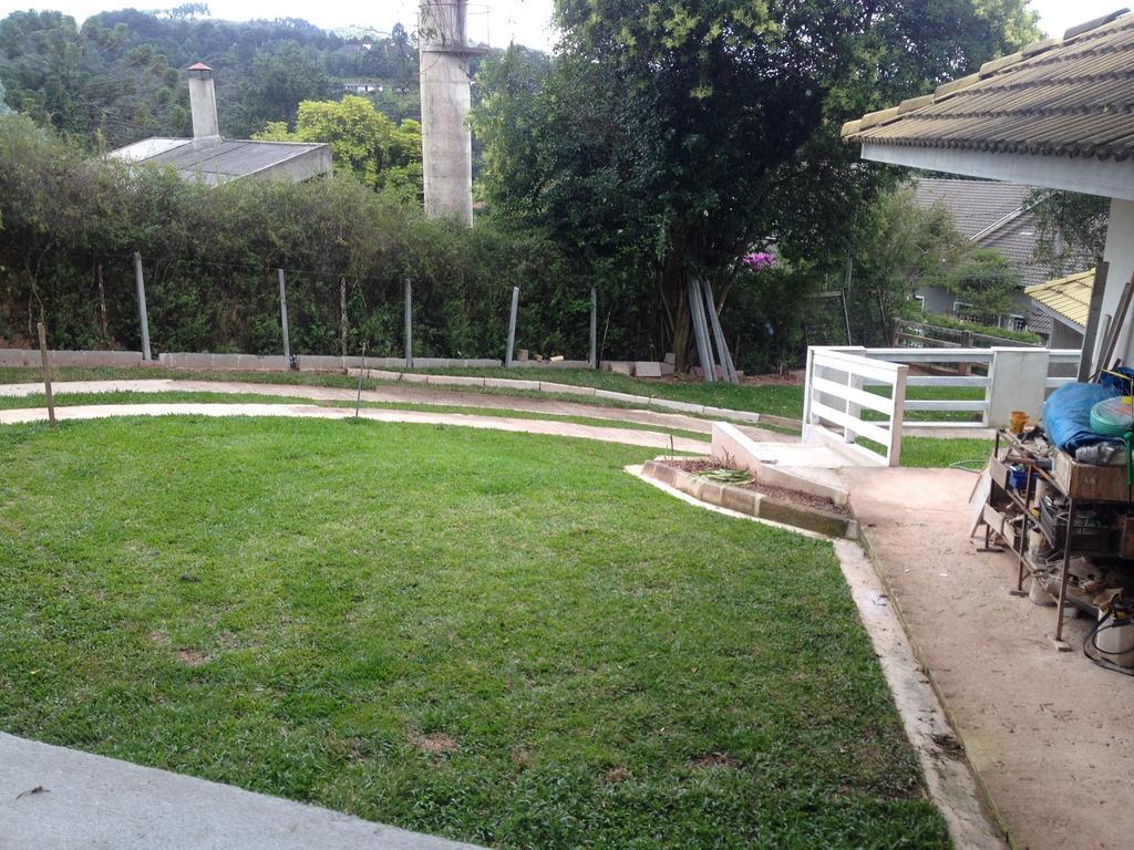 Casa Do Esquilo Campos Do Jordao Area Externa De 2000 M2 Villa Ruang foto